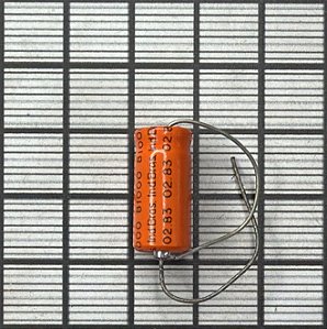 CAPACITOR - 100MF-25V