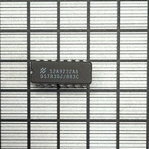 CIRCUITO INTEGRADO - 351-7457-010