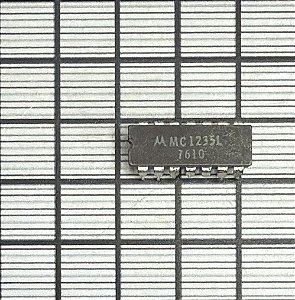 CIRCUITO INTEGRADO - MC1235L