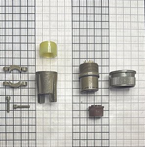 CONECTOR - JMS3106F18-9S