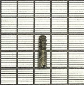 STUD - 41031089-9
