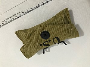 Porta Curativo com Curativo - Segunda Guerra Mundial - Em Lona