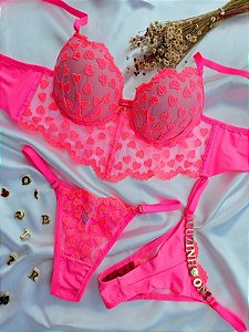 CONJUNTO PERSONALIZAVEL CROPPED TULE BORDADO CORAÇÃO ROSA NEON