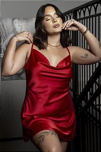 CAMISOLA LUXO EM CETIM E RENDA E DECOTE DEGRADE VERMELHA