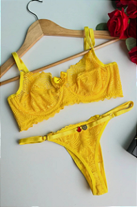 CONJUNTO PERSONALIZAVEL EM RENDA AMARELO INTENSO
