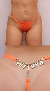 CALCINHA RENDA COM FIO E STRASS ESCRITA LARANJA NEON