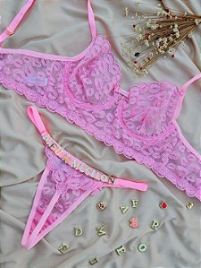 CONJUNTO PERSONALIZAVEL FIO BORBOLETA EM TULE DE BEIJO ROSA HERA