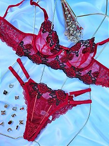 CONJUNTO PERSONALIZAVEL EM TULE COM BORDADO DE ROSAS E RENDA VERMELHO