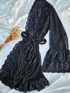 ROBE EM TULE COM CORAÇÃO E RENDA CATIUSCIA PRETO