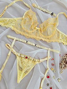 CONJUNTO PERSONALIZAVEL DAYANE EM TULE FLORAL AMARELO