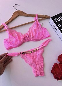 CONJUNTO PERSONALIZAVEL EM TULE COM CORAÇÃO E RENDA JADE ROSA PANTERA