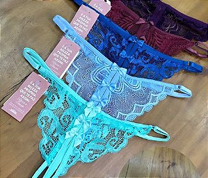 CALCINHA COM ABERTURA FELINA