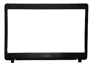 Carcaça Moldura Da Tela Notebook Samsung Np370e4k Np370e4j Ba98-00390a Preto - Detalhe