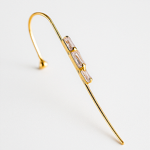 Piercing Transversal Com 3 Zircônias Retangulares Banhado A Ouro