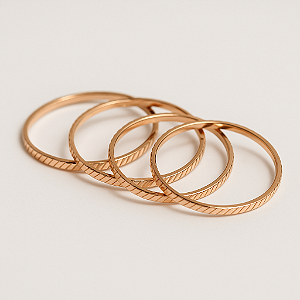 Kit Com 4 Anéis Fininhos Banhado A Ouro Rosé
