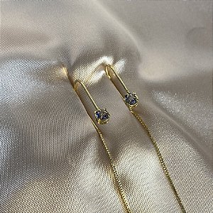 Brinco Agulha Com Zircônia Roxa Banhado A Ouro