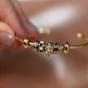 Pulseira Bracelete de Berloques Ouro