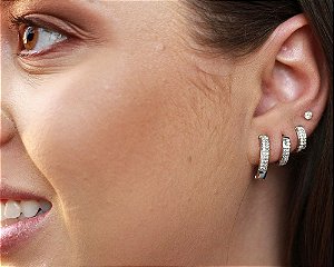 Brinco Argola Cravejado Duplo G Ródio Branco