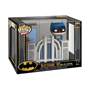 Funko Pop! Town Batman With The Hall Of Justice 09