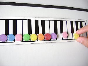 Teclado Magnético Pequeno Colorido – A34 | Método BrinqToc