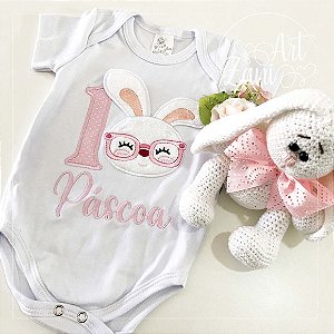Body Bordado Minha Primeira Páscoa Bebê