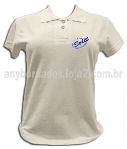 Pólo feminina com bordado