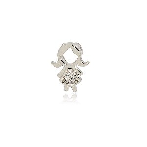 PINGENTE FILHA COM MARIA CHIQUINHA TRABALHADA EM MICROZIRCÔNIAS CRISTAIS BANHADO EM RÓDIO BRANCO