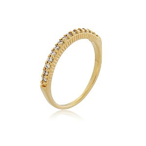 MEIA ALIANÇA DE ZIRCÔNIAS CRISTAIS BANHADA A OURO 18K