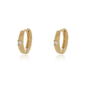 BRINCO ARGOLA PEQUENA 1,3 CM COM DETALHE ZIRCÔNIA CRISTAL BANHADO A OURO 18K