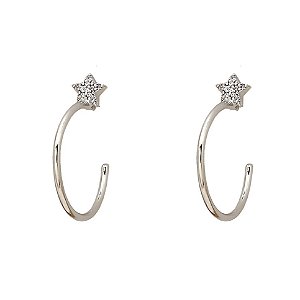 BRINCO DE ARGOLA 2,0 COM DETALHE ESTRELA TRABALHADA EM MICROZIRCÔNIAS CRISTAIS BANHADO EM RÓDIO BRANCO