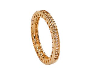MEIA ALIANÇA MICROZIRCÔNIAS CRISTAIS COM DETALHES CORAÇÕES BANHADA A OURO 18K