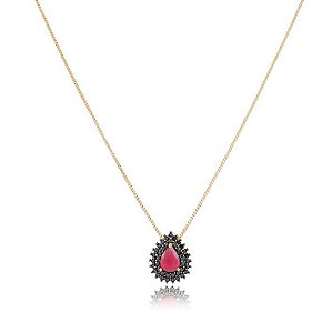 GARGANTILHA VENEZIANA DE 45 CM COM PINGENTE GOTA TRABALHADA EM CRISTAL COR RUBI E MICROZIRCÔNIAS COR ÔNIX BANHADO A OURO 18K