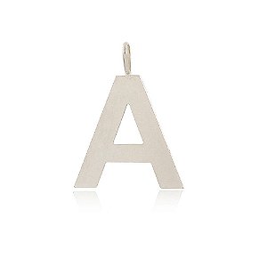 PINGENTE LETRA A COM 2,0 CM ALTURA BANHADO EM RÓDIO BRANCO
