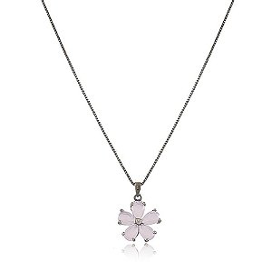 GARGANTILHA VENEZIANA 45 CM COM PINGENTE FLOR TRABALHADA EM CRISTAIS COR ROSA BANHADA EM RÓDIO NEGRO
