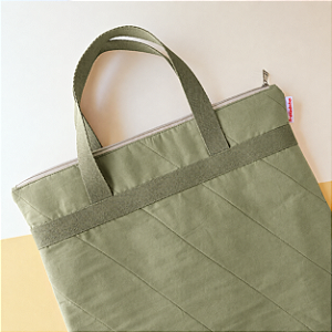 Bolsa Impermeável para Lavanderia Verde | Coleção Fraldadinhos