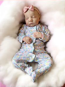 Bebê Reborn Cecilia de Olhos Fechados Menina Recém-nascida Realista