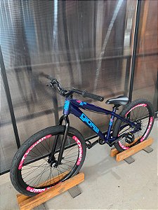 Bicicleta GIOS 4TRIX, Freio Shimano MT200, Pneus Kenda Flame, Aros VMAXX, Cubo PRO 7