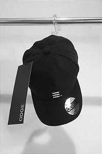 BONÉ SNAPBACK - PRETO