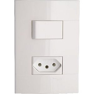 Conjunto Interruptor Simples + Tomada 10A Schneider Decor PRM04404721