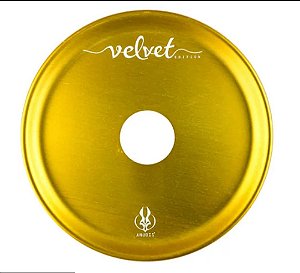 PRATO ANUBIS VELVET DOURADO