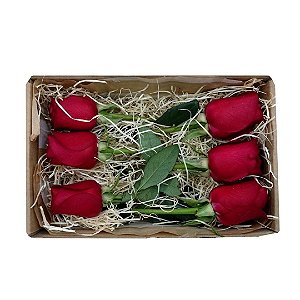 06 Rosas Vermelhas Nacionais na Caixa para Presente