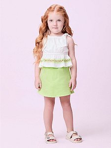 Conjunto blusa branca e short saia verde | Momi