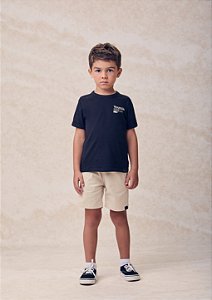 Conjunto t-shirt preto e bermuda bege | Youccie