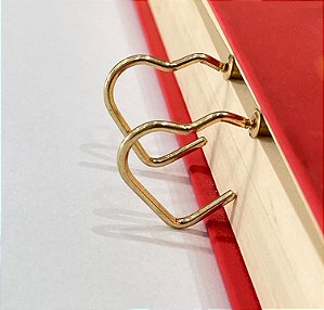 Brinco Coração fininho