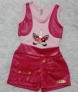 Conjunto infantil, tamanho P.
