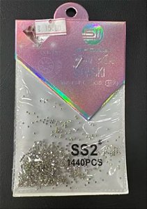 Strass para decoração.