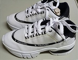 Tênis infaltil, tamanho 33.