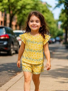 Conjunto Infantil Verão Feminino Flores Camiseta com Babado + Short com Cós Elástico Para Meninas