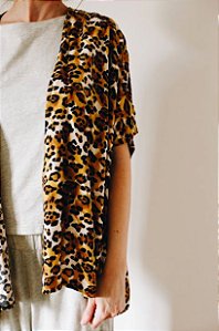 Kimono Londres Animal Print manga mais curta