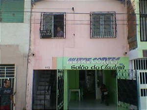 DUPLEX  GARAGEM, 5 QUARTOS,SALA,2 BANHEIROS,COZINHA,ÁREA DE SERVIÇO, VIZINHO A GRENDENE.